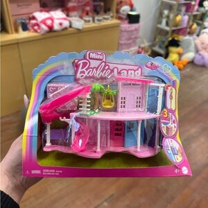 Mini Barbie Land Playset